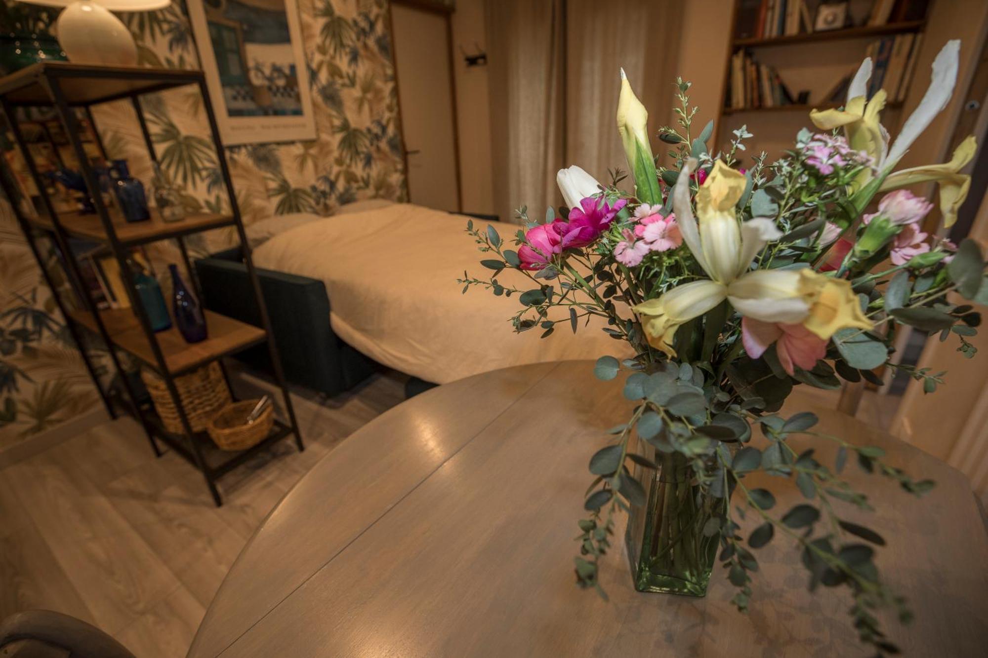 Agreable Logement Independant Avec Veranda Vienne  Exterior photo